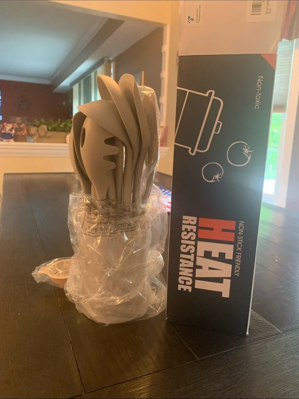 Silicone Kitchen Utensil Set in Taupe